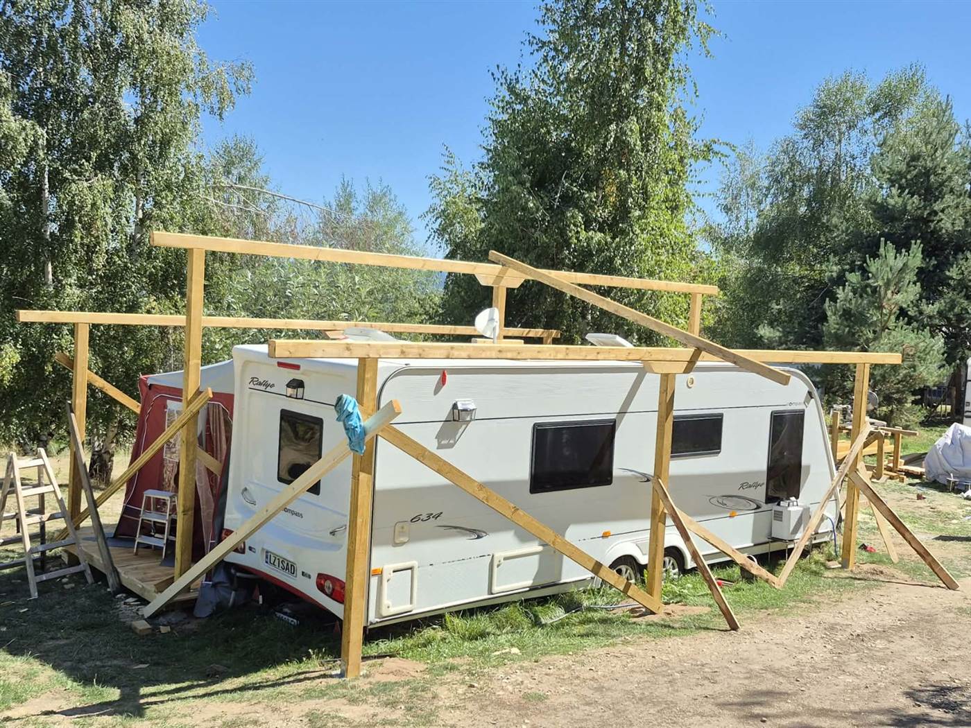 Дървена конструкция преди покритието